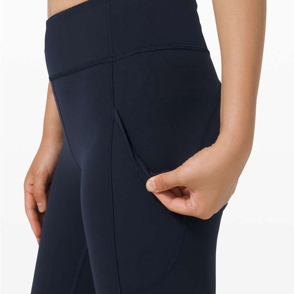 Lululemon crop leggings - Picture 2 of 4